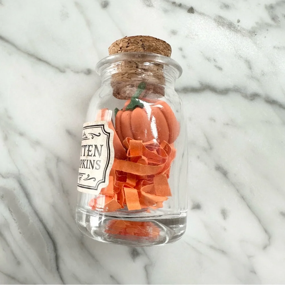 Set of 8 Mini Potion Bottles